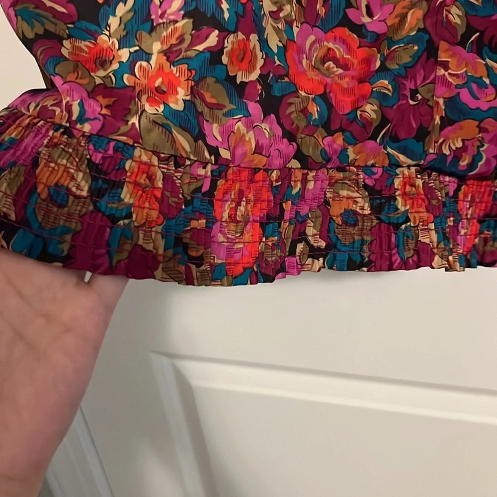 Laura & Jayne Two Floral Blouse - Picture 8 of 9